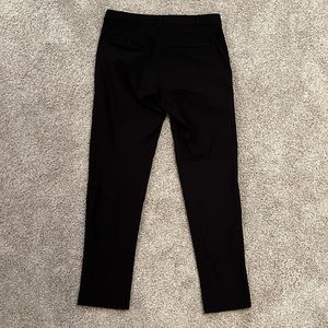 Lululemon Black commission pant classic. Size 33 34.